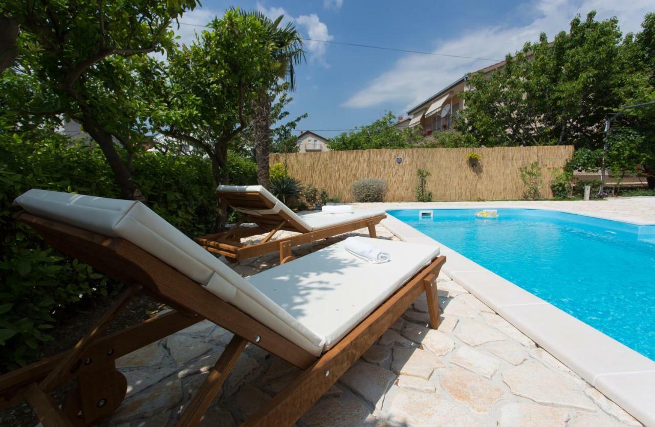 Villa Roso Kaštela エクステリア 写真